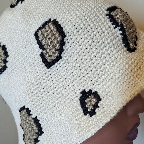 RSS handmade crochet bucket hat size S, leopard style embroidery - Picture 4 of 5